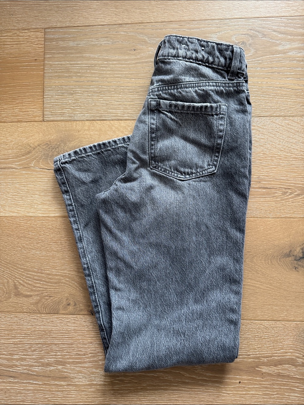 Garage Women's Straight Leg Jeans in Washed Charcoal